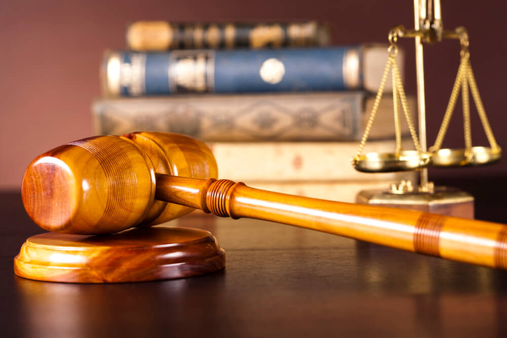 A conceptual image representing law and justice, highlighting the debate on child discipline and its implications for abuse on court