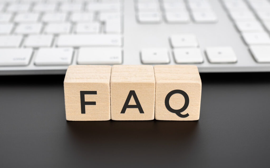 wooden f, a and q cubes
